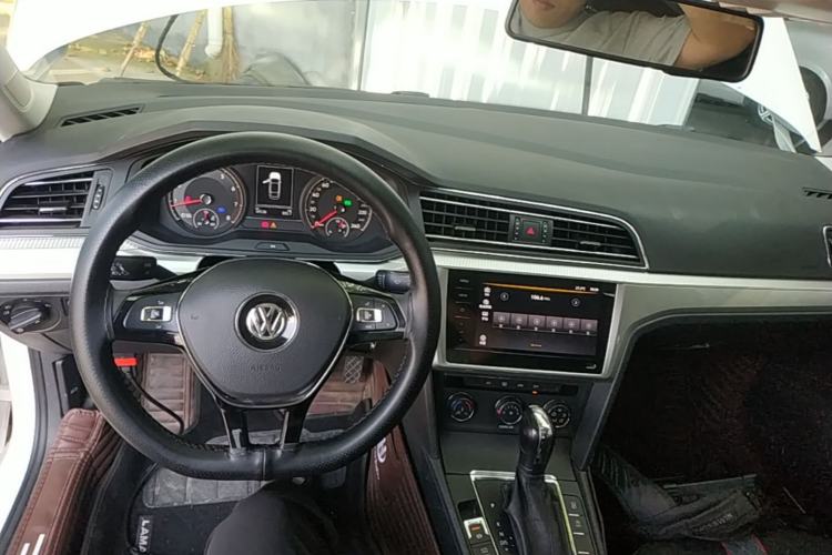 Used Volkswagen Lamando 2021 230TSI DSG Fashion Edition Center Console