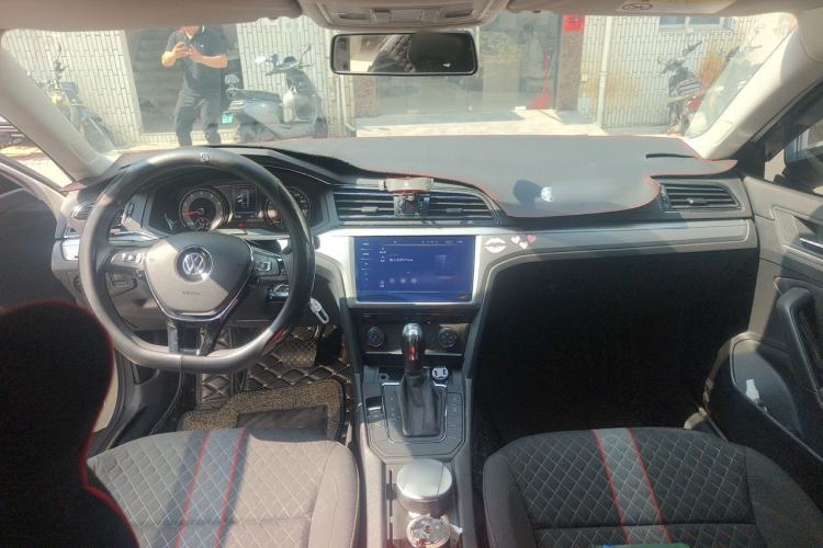 Used Volkswagen Lamando 2021 230TSI DSG Fashion Edition Center Console