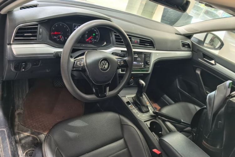 Used Volkswagen Lamando 2021 230TSI DSG Fashion Edition Center Console
