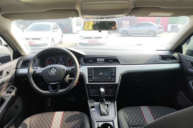 Used Volkswagen Lamando 2021 230TSI DSG Fashion Edition Center Console