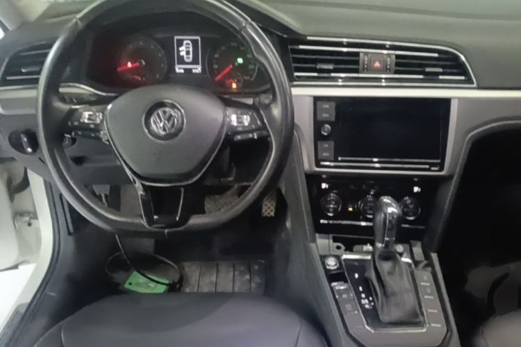 Used Volkswagen Lamando 2021 280TSI DSG Comfort Edition Center Console