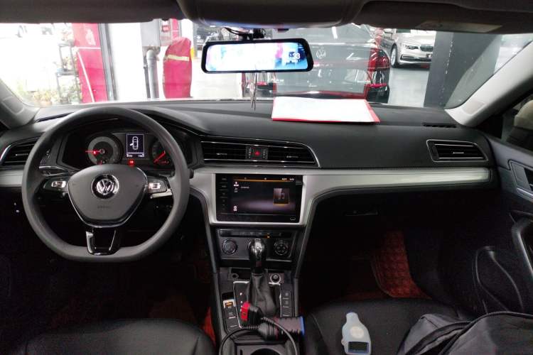 Used Volkswagen Lamando 2021 230TSI DSG Fashion Edition Center Console