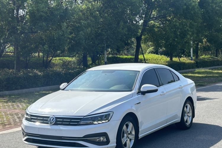 Ojetý Volkswagen Lamando 2021 230TSI DSG Fashion Edition Guazi used car, China used car export, Used car for sale, Used  cars, Cheapest cars for sale