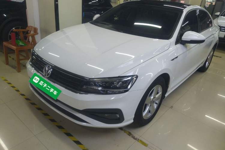 Ojetý Volkswagen Lamando 2021 230TSI DSG Fashion Edition Guazi used car, China used car export, Used car for sale, Used  cars, Cheapest cars for sale