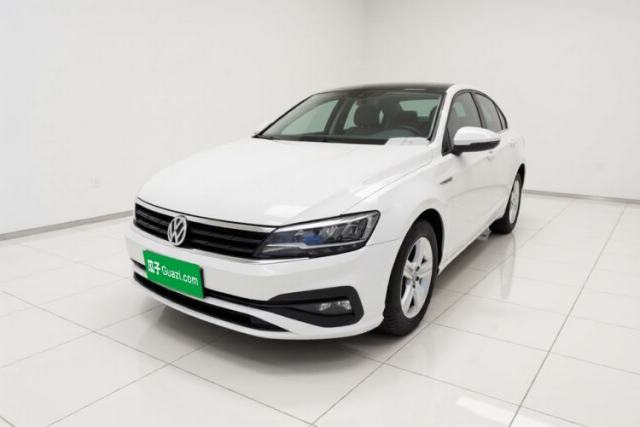 Volkswagen Lamando 2021 230TSI DSG Fashion Edition مستعملة