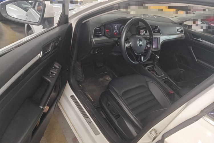 Used Volkswagen Lamando 2021 280TSI DSG Comfort Edition Driver Seat