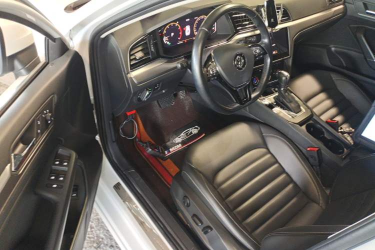 Used Volkswagen Lamando 2021 Facelift 280TSI DSG Comfort Edition (Manual Air Conditioning) Driver Seat