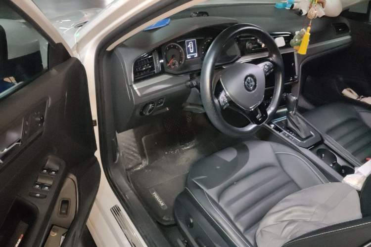 Used Volkswagen Lamando 2021 280TSI DSG Comfort Edition Driver Seat