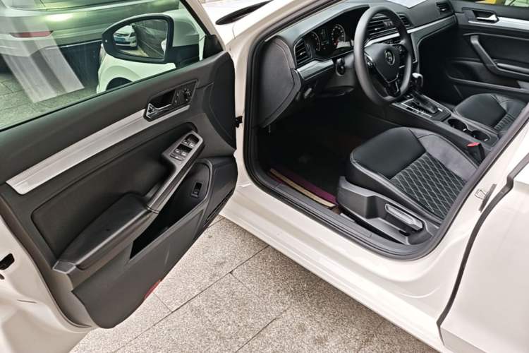 Used Volkswagen Lamando 2021 230TSI DSG Fashion Edition Driver Seat