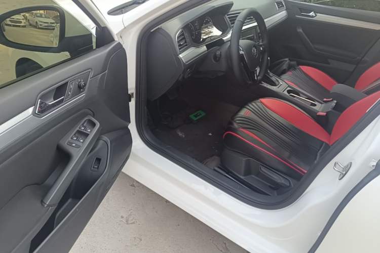 Used Volkswagen Lamando 2021 230TSI DSG Fashion Edition Driver Seat