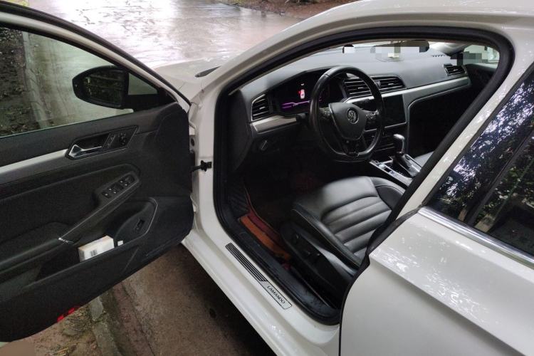 Used Volkswagen Lamando 2021 280TSI DSG Comfort Edition Driver Seat