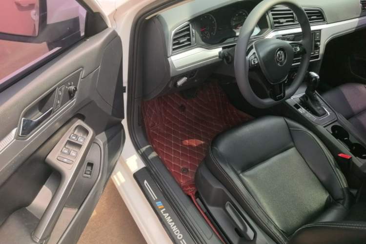 Used Volkswagen Lamando 2021 230TSI DSG Fashion Edition Driver Seat