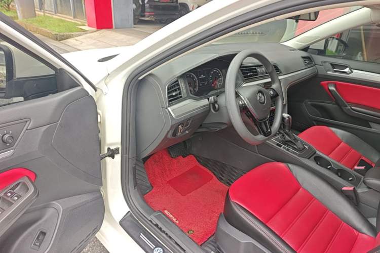 Used Volkswagen Lamando 2021 230TSI DSG Fashion Edition Driver Seat