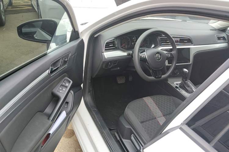 Used Volkswagen Lamando 2021 230TSI DSG Fashion Edition Driver Seat