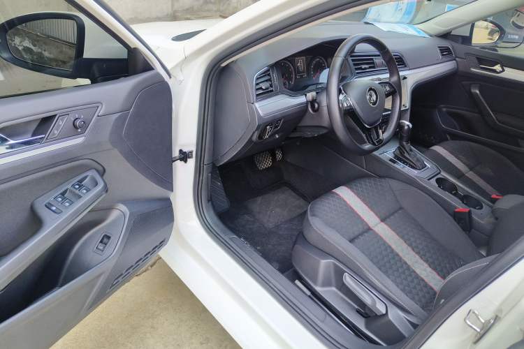 Used Volkswagen Lamando 2021 230TSI DSG Fashion Edition Driver Seat