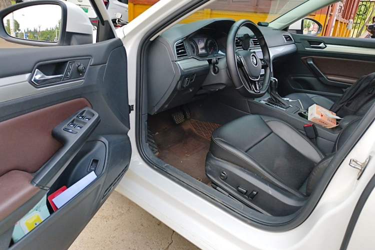 Used Volkswagen Lamando 2021 230TSI DSG Fashion Edition Driver Seat