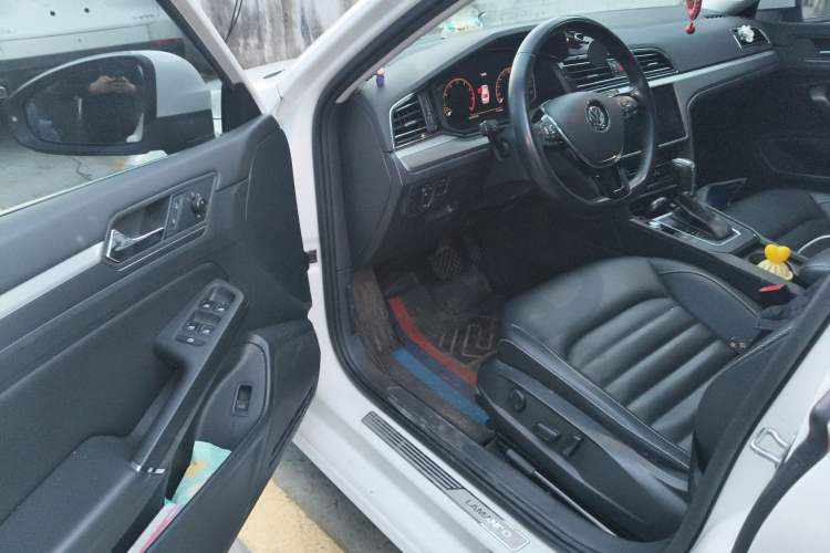 Used Volkswagen Lamando 2021 280TSI DSG Comfort Edition Driver Seat