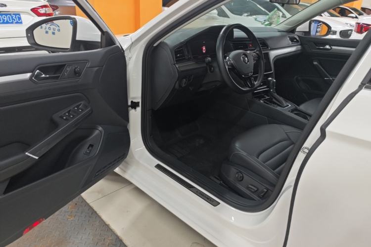 Used Volkswagen Lamando 2021 280TSI DSG Comfort Edition Driver Seat