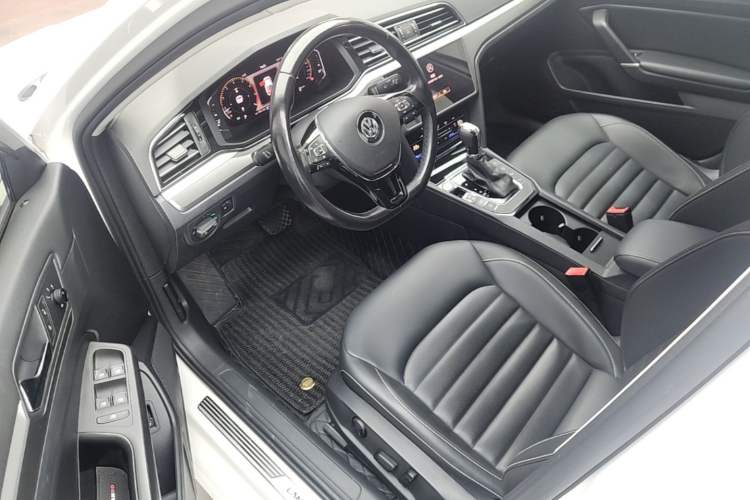 Used Volkswagen Lamando 2021 280TSI DSG Comfort Edition Driver Seat