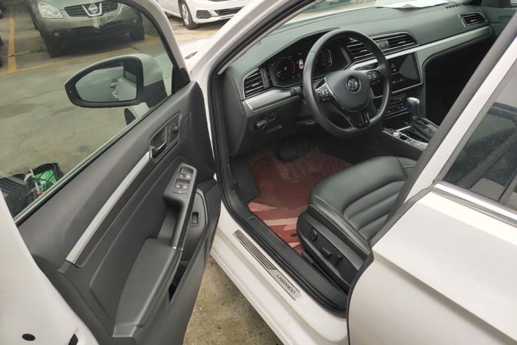 Used Volkswagen Lamando 2021 280TSI DSG Luxury Phantom Edition Driver Seat