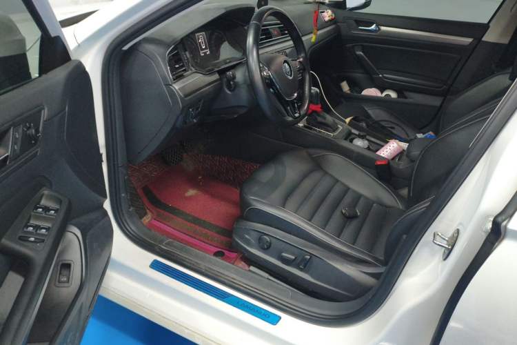 Used Volkswagen Lamando 2021 280TSI DSG Comfort Edition Driver Seat