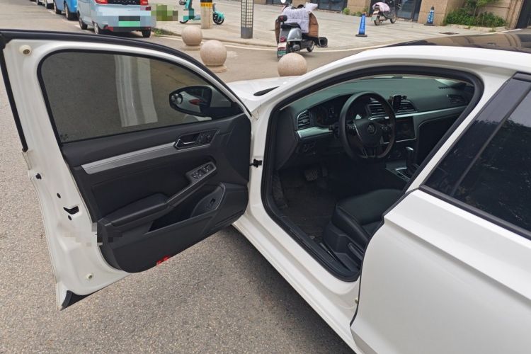 Used Volkswagen Lamando 2021 230TSI DSG Fashion Edition Driver Seat
