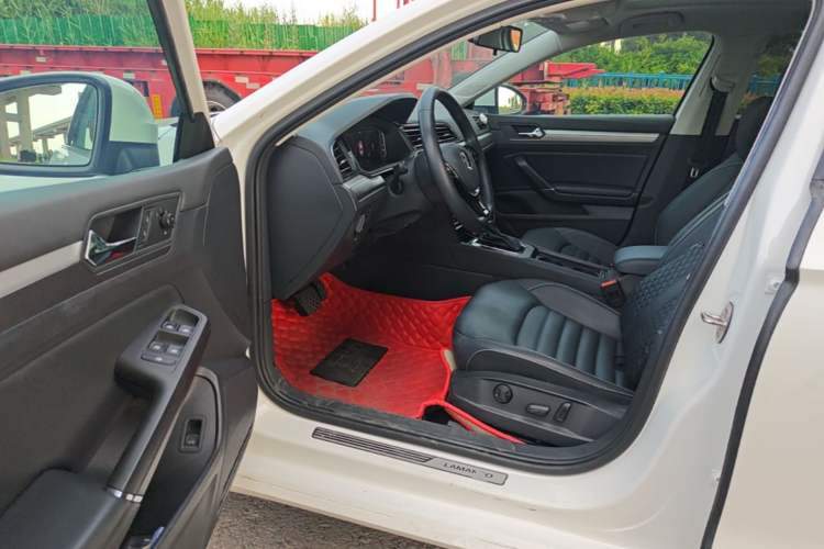 Used Volkswagen Lamando 2021 280TSI DSG Comfort Edition Driver Seat