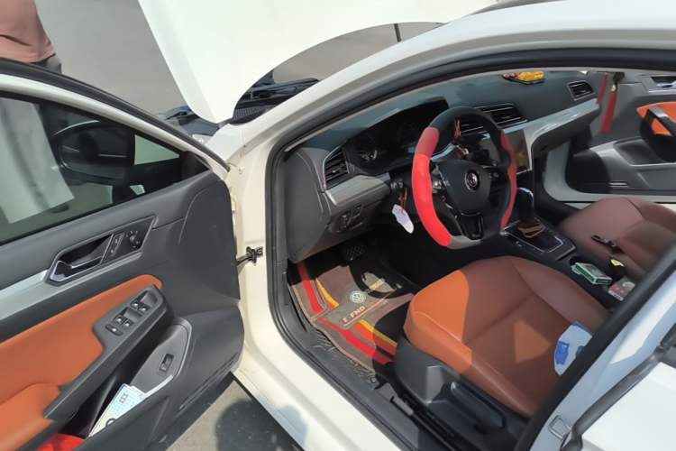 Used Volkswagen Lamando 2021 230TSI DSG Fashion Edition Driver Seat