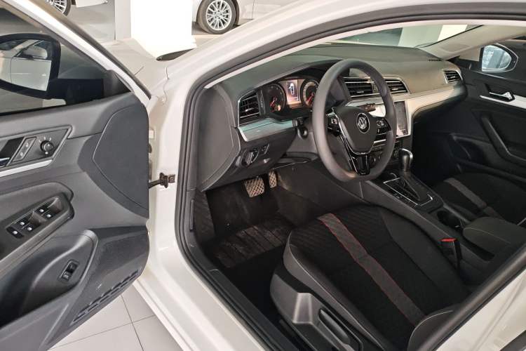 Used Volkswagen Lamando 2021 230TSI DSG Fashion Edition Driver Seat