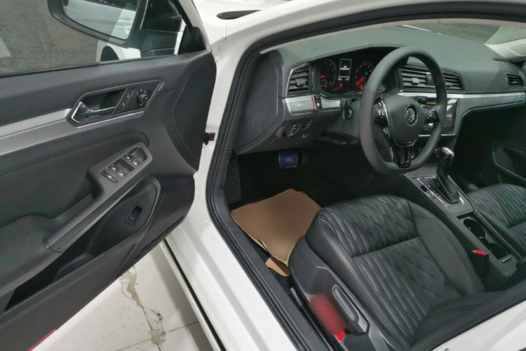 Used Volkswagen Lamando 2021 230TSI DSG Fashion Edition Driver Seat