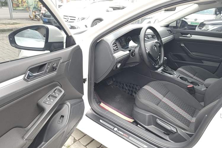 Used Volkswagen Lamando 2021 230TSI DSG Fashion Edition Driver Seat