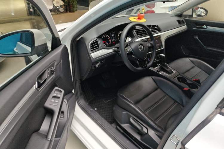 Used Volkswagen Lamando 2021 230TSI DSG Fashion Edition Driver Seat