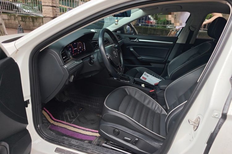 Used Volkswagen Lamando 2021 280TSI DSG Luxury Phantom Edition Driver Seat