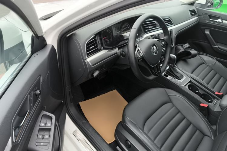 Used Volkswagen Lamando 2021 280TSI DSG Comfort Edition Driver Seat