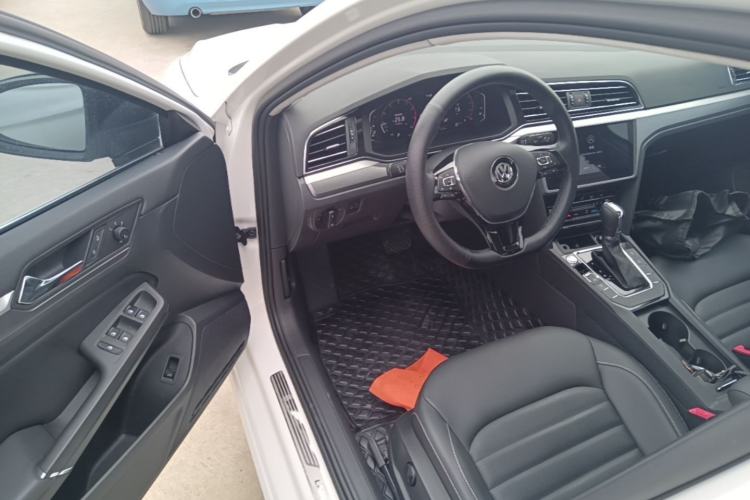 Used Volkswagen Lamando 2021 280TSI DSG Comfort Edition Driver Seat
