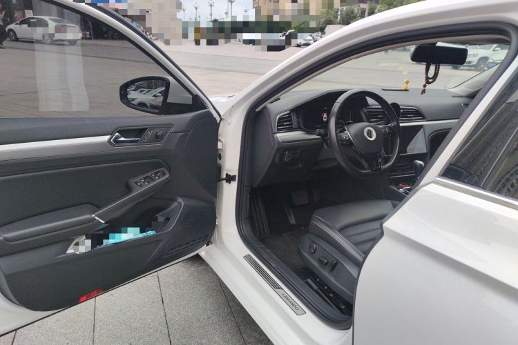 Used Volkswagen Lamando 2021 280TSI DSG Comfort Edition Driver Seat