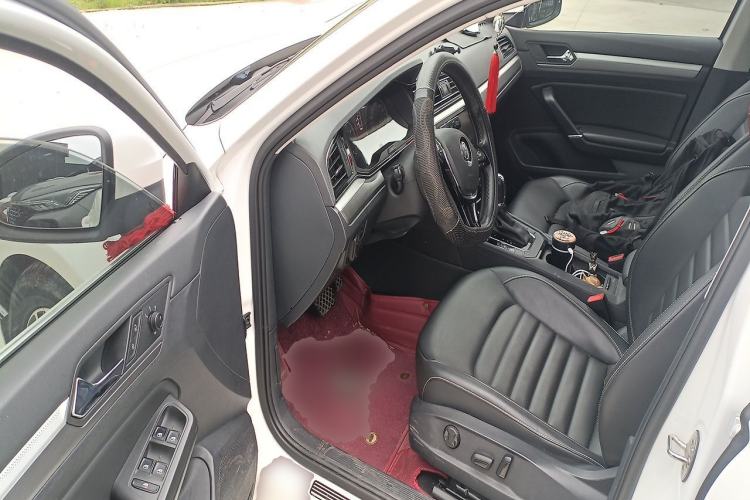 Used Volkswagen Lamando 2021 280TSI DSG Comfort Edition Driver Seat