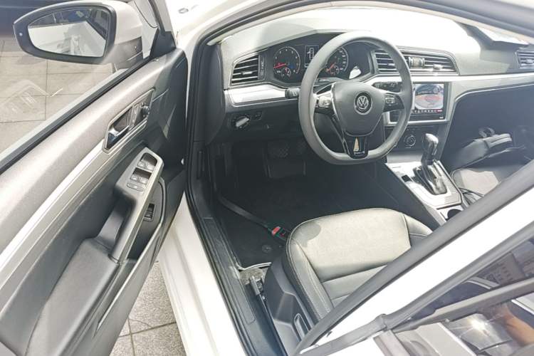 Used Volkswagen Lamando 2021 230TSI DSG Fashion Edition Driver Seat