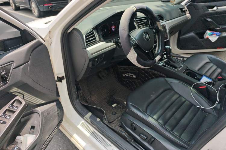 Used Volkswagen Lamando 2021 280TSI DSG Comfort Edition Driver Seat