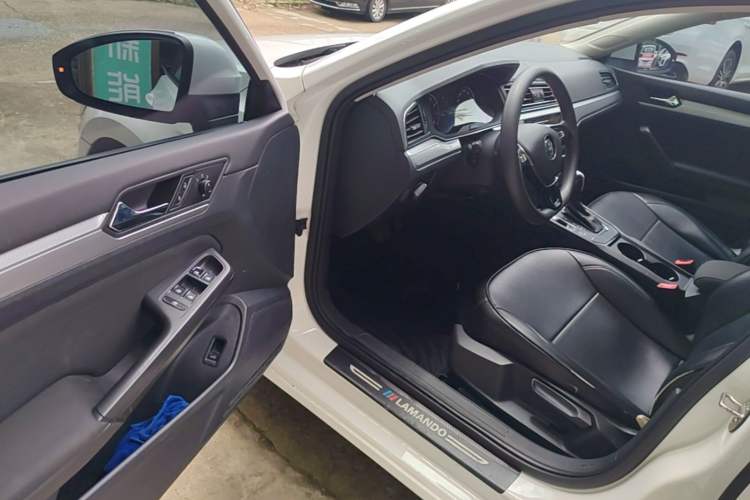Used Volkswagen Lamando 2021 230TSI DSG Fashion Edition Driver Seat