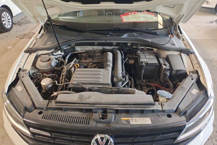Used Volkswagen Lamando 2021 Facelift 280TSI DSG Comfort Edition (Manual Air Conditioning) Engine Bay