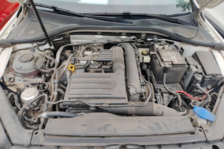 Used Volkswagen Lamando 2021 230TSI DSG Fashion Edition Engine Bay