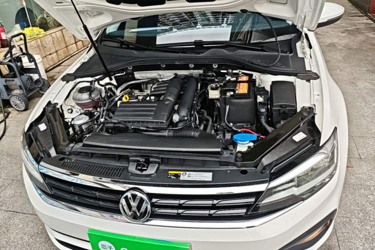 Used Volkswagen Lamando 2021 230TSI DSG Fashion Edition Engine Bay