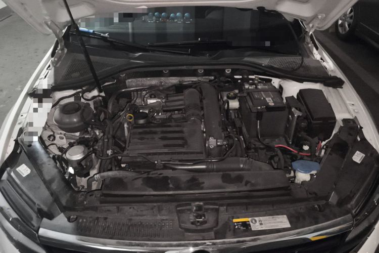 Used Volkswagen Lamando 2021 230TSI DSG Fashion Edition Engine Bay