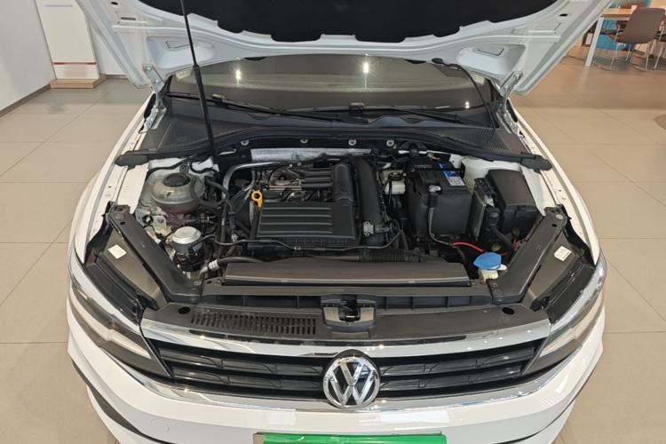 Used Volkswagen Lamando 2021 230TSI DSG Fashion Edition Engine Bay