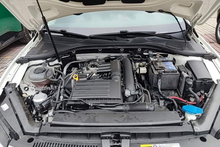 Used Volkswagen Lamando 2021 Revised Version 280TSI DSG Comfort Edition Engine Bay