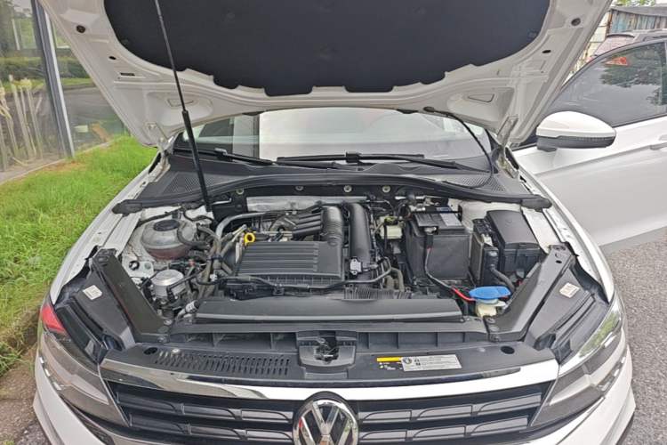 Used Volkswagen Lamando 2021 230TSI DSG Fashion Edition Engine Bay