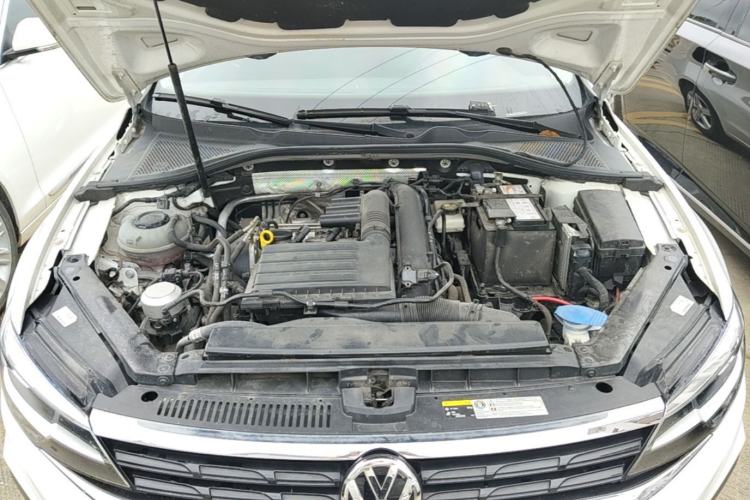 Used Volkswagen Lamando 2021 230TSI DSG Fashion Edition Engine Bay