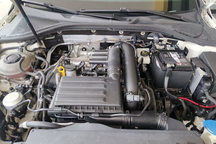 Used Volkswagen Lamando 2021 280TSI DSG Comfort Edition Engine Bay