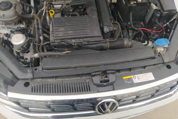 Used Volkswagen Lamando 2021 280TSI DSG Comfort Edition Engine Bay